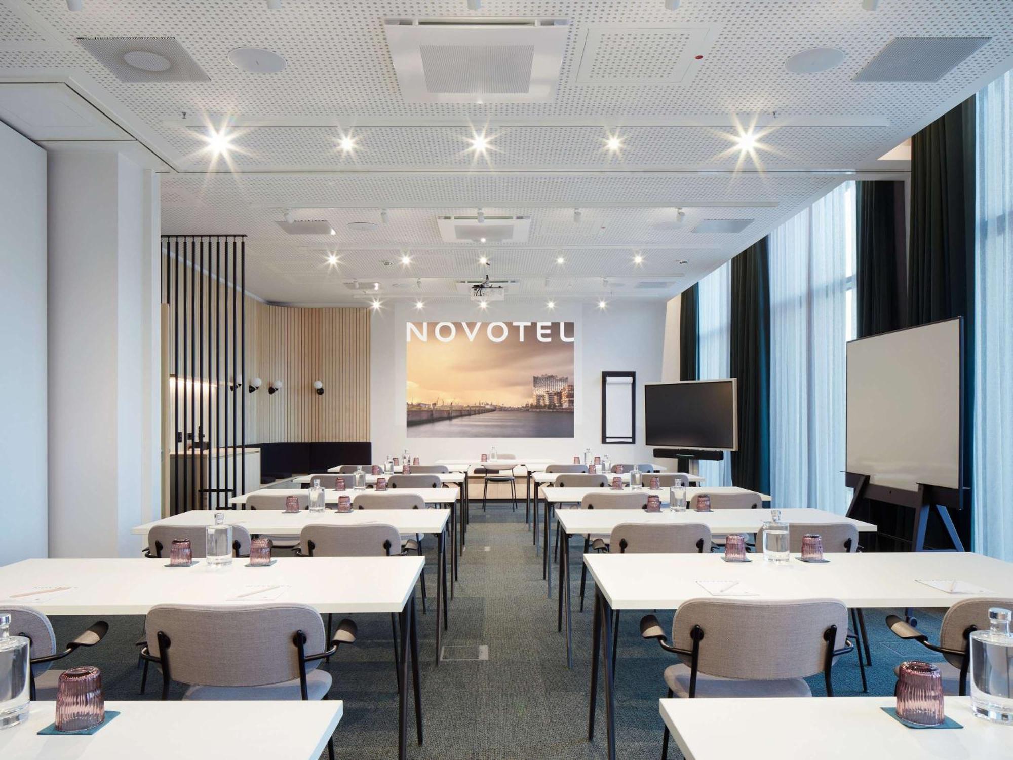 Novotel Hamburg Central Station Dış mekan fotoğraf