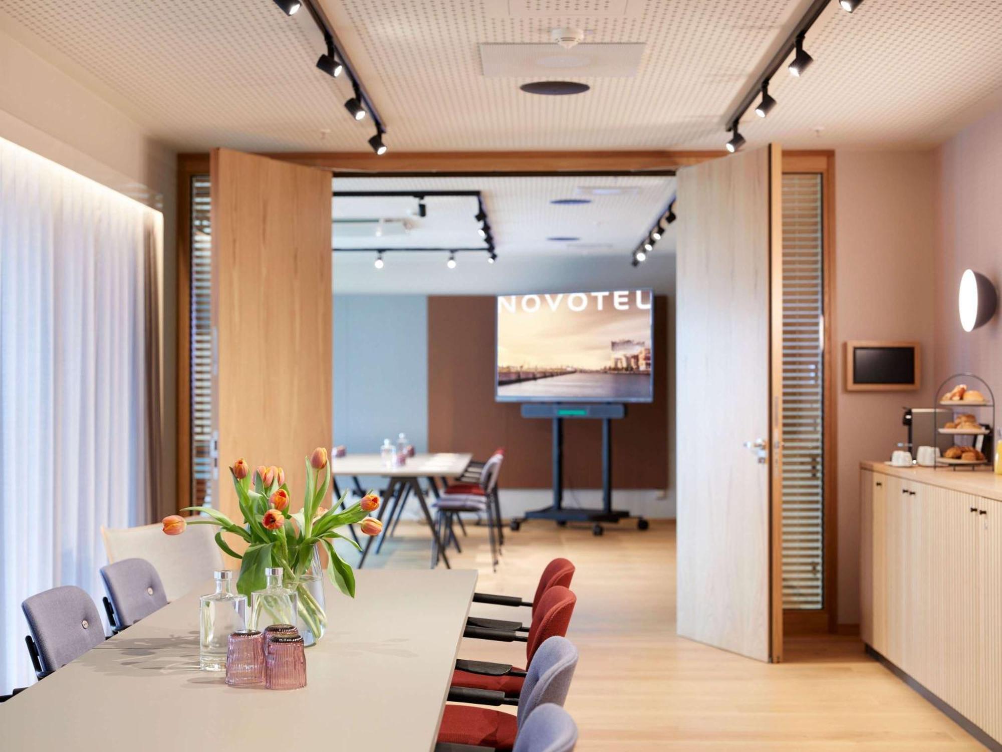 Novotel Hamburg Central Station Dış mekan fotoğraf